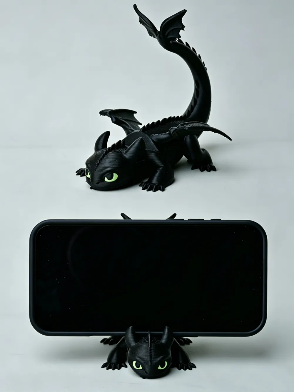 NightFury Phone Stand — Reference image